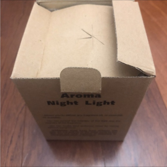 🆕 Blue Crystal Wall Fragrance Oil Lamp - Picture 6 of 6